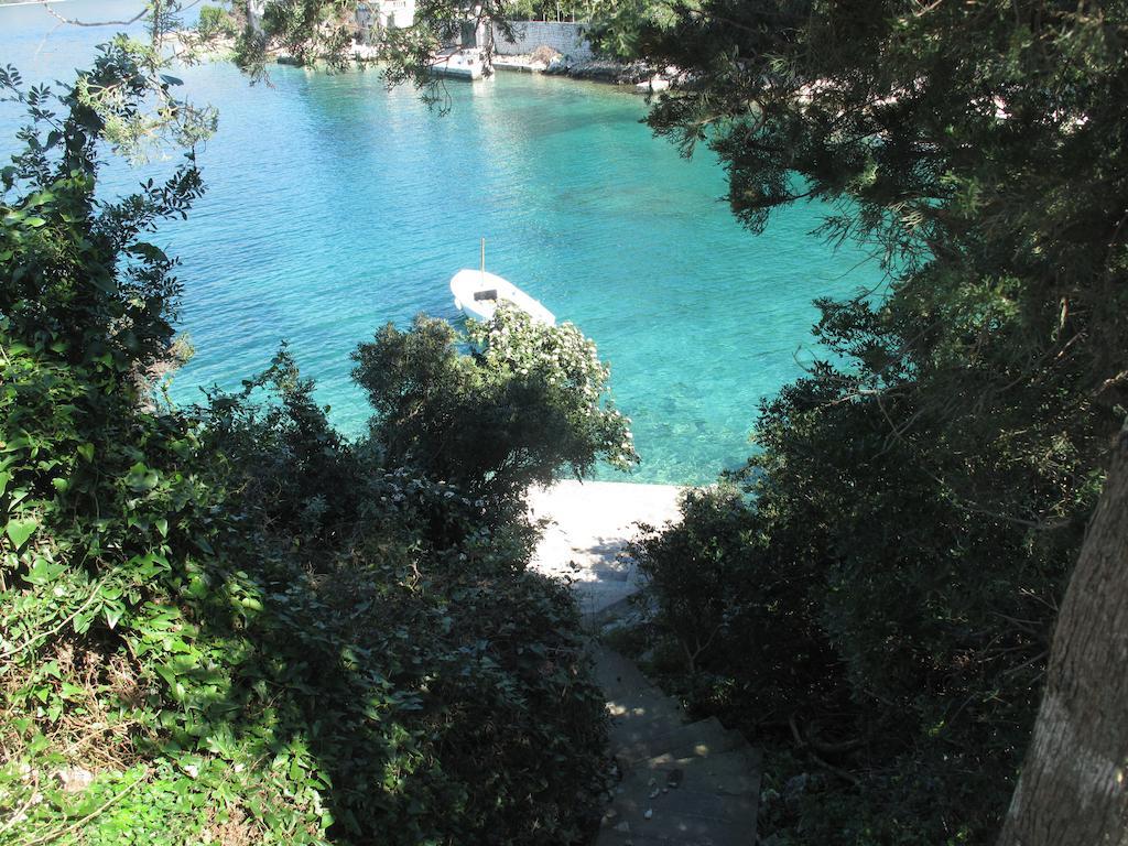 Apartments Zuvela Korčula Eksteriør bilde