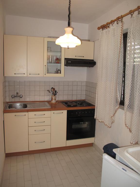 Apartments Zuvela Korčula Rom bilde